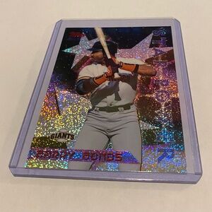Barry Bonds Refractor Rare! Holographic 1996 Topps Baseball Card #10 Vintage